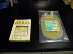 左：新鮮凍結血漿 右：濃厚血小板製剤の画像